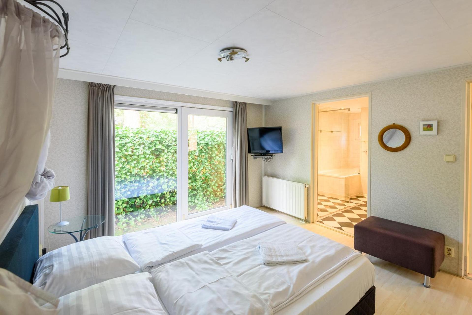 Luxe familiehuis Veluwe 4-6 persons Hoenderloo Extérieur photo
