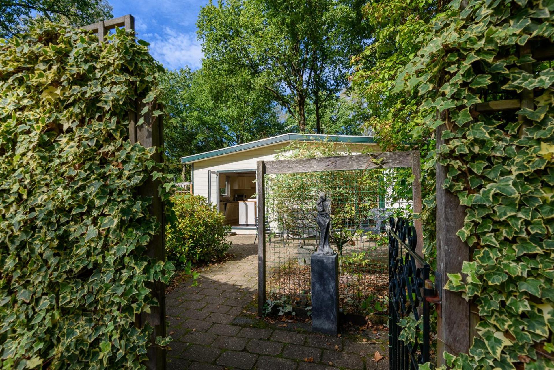 Luxe familiehuis Veluwe 4-6 persons Hoenderloo Extérieur photo